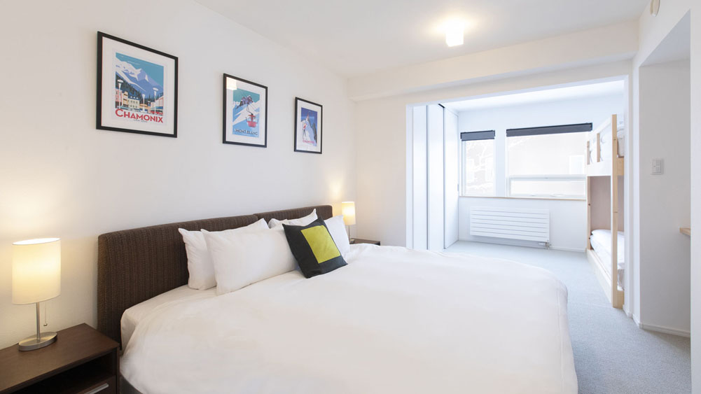 Ajisai Chalet - Spacious bedroom